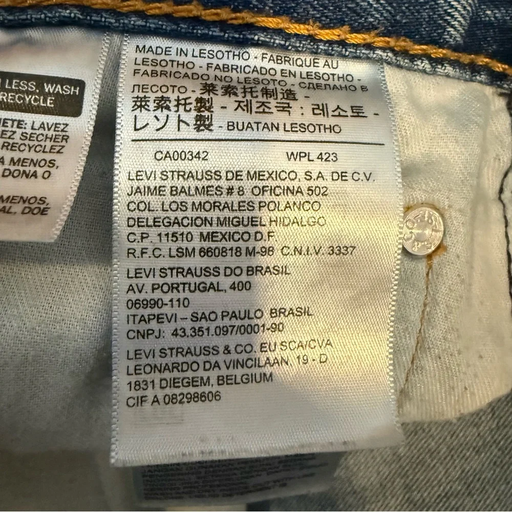 Levi's 550 Relaxed Fit Tapered Leg Jeans Blue Wash Denim Mens Size 42x32